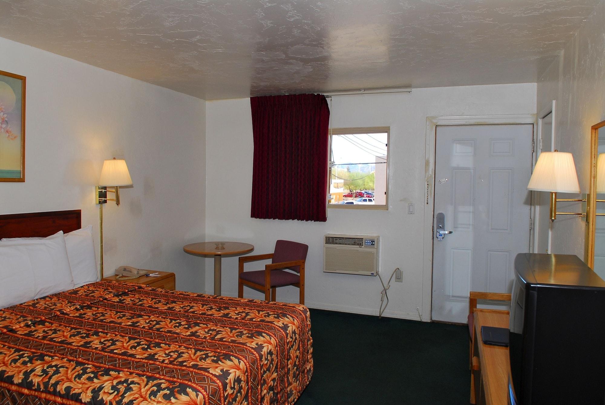 Stone Inn Extended Stay U Of A Тусон Екстериор снимка
